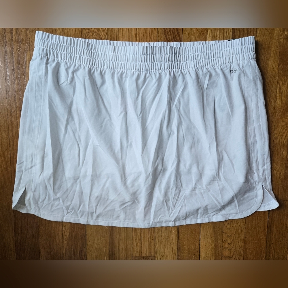 DSG Women's White Syride Performance Skort Size XXL
